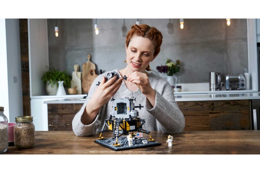 LEGO 10266 NASA Apollo 11 Maanlander - Afbeelding 15
