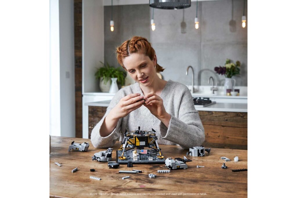 LEGO 10266 NASA Apollo 11 Maanlander - Afbeelding 16
