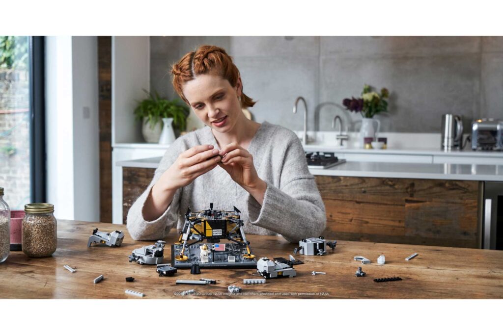 LEGO 10266 NASA Apollo 11 Maanlander - Afbeelding 17