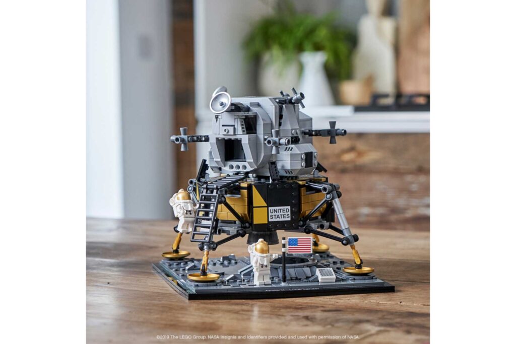 LEGO 10266 NASA Apollo 11 Maanlander - Afbeelding 10