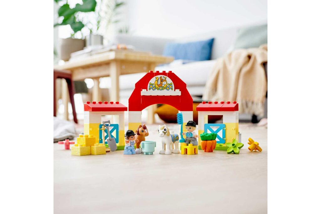 LEGO 10951 DUPLO Paardenstal en pony's verzorgen - Afbeelding 16