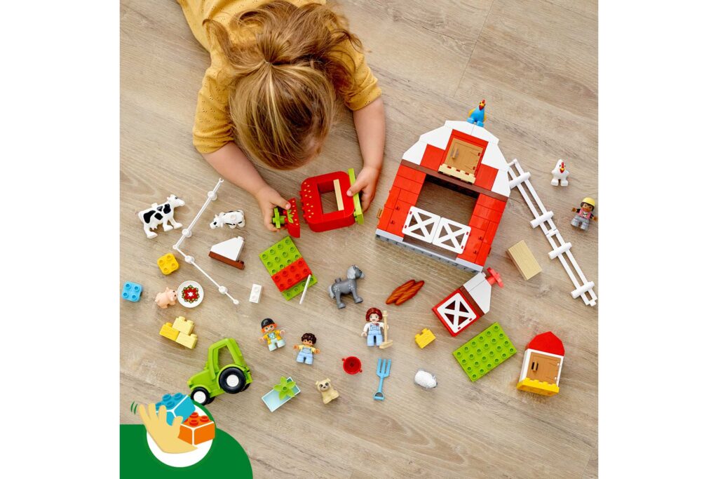 LEGO 10952 DUPLO Schuur, tractor & boerderijdieren verzorgen - Afbeelding 8