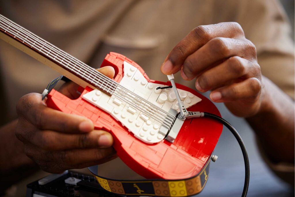 LEGO 21329 Ideas Stratocaster - Afbeelding 14