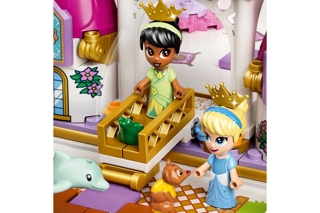 LEGO 43193 Disney Ariel, Belle, Assepoester en Tiana's verhalenboekavontuur - Afbeelding 42