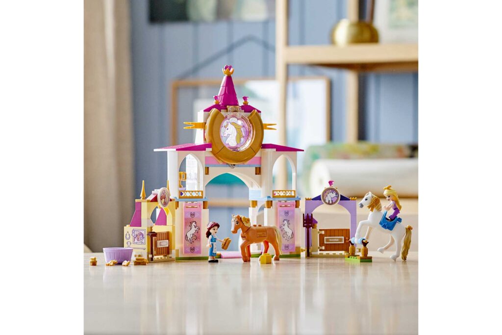 LEGO 43195 Disney Belle en Rapunzel's koninklijke paardenstal - Afbeelding 39