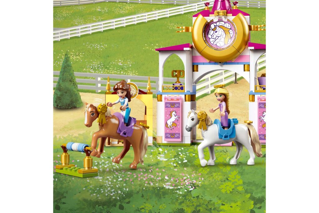LEGO 43195 Disney Belle en Rapunzel's koninklijke paardenstal - Afbeelding 37