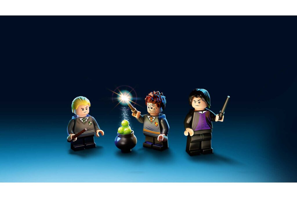 LEGO 76383 Harry Potter™ Zweinstein™ Moment: Toverdrankenles - Afbeelding 5