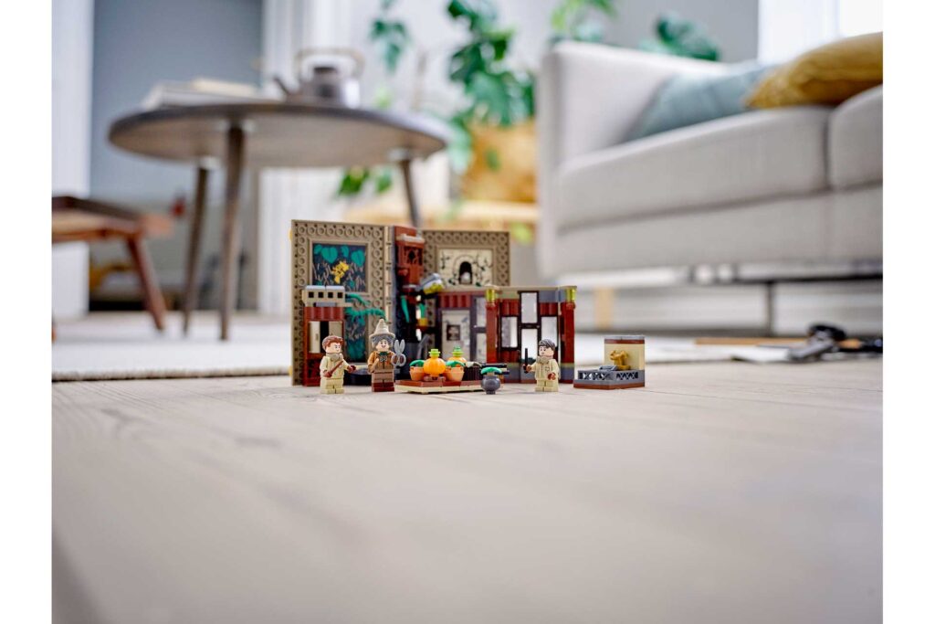 LEGO 76384 Harry Potter™ Zweinstein™ Moment: Herbologieles - Afbeelding 11