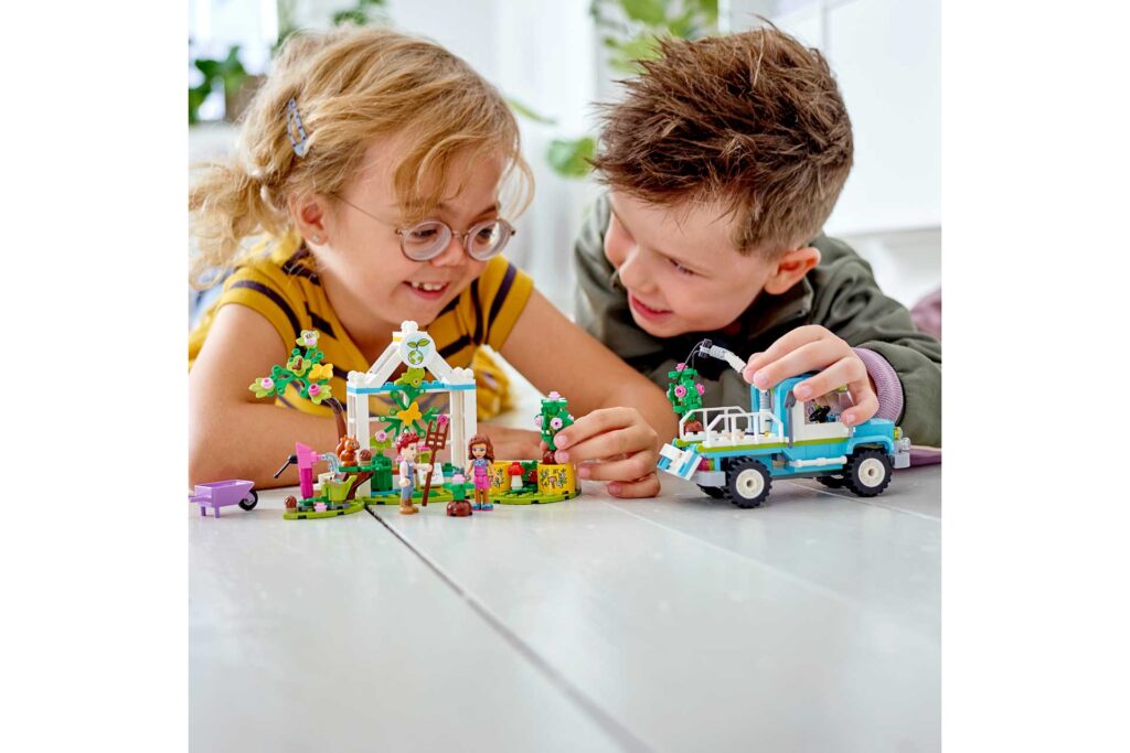LEGO 41707 Friends Bomenplantwagen - Afbeelding 4