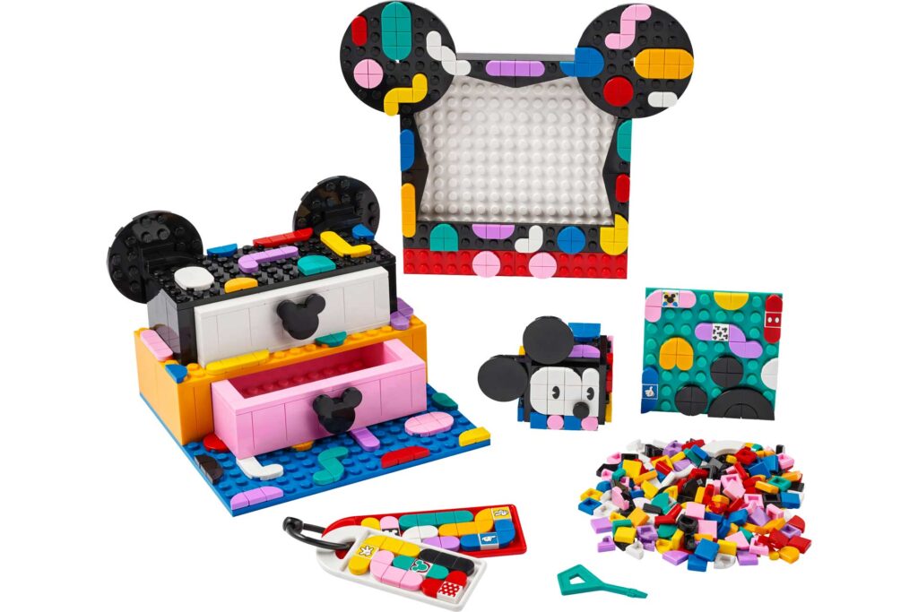 LEGO 41964 Dots Mickey Mouse & Minnie Mouse: Terug naar school - Afbeelding 2