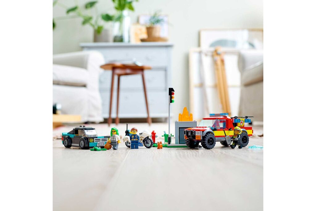 LEGO 60319 City Brandweer & Politie achtervolging - Afbeelding 5