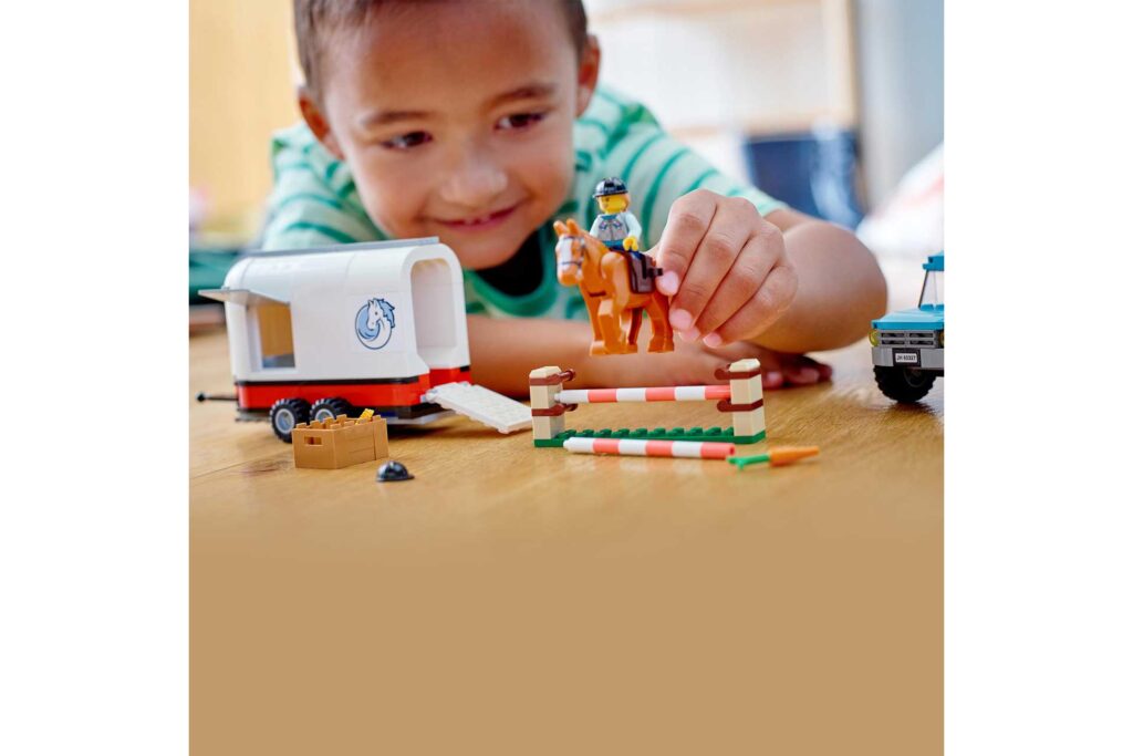 LEGO 60327 City Paardentransportvoertuig - Afbeelding 4