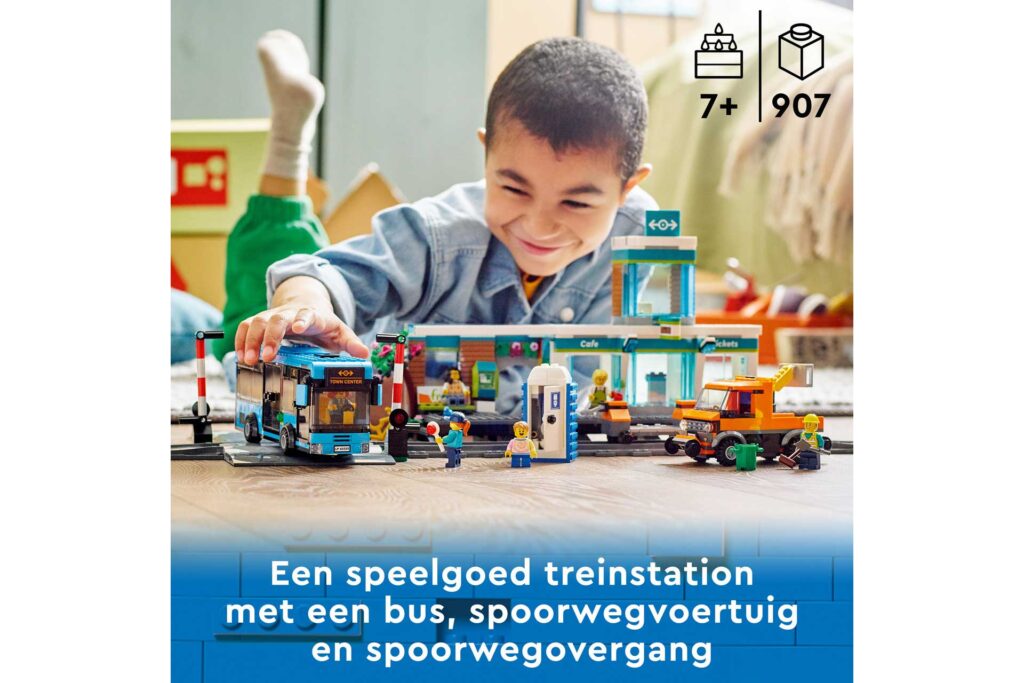 LEGO 60335 City Treinstation - Afbeelding 12