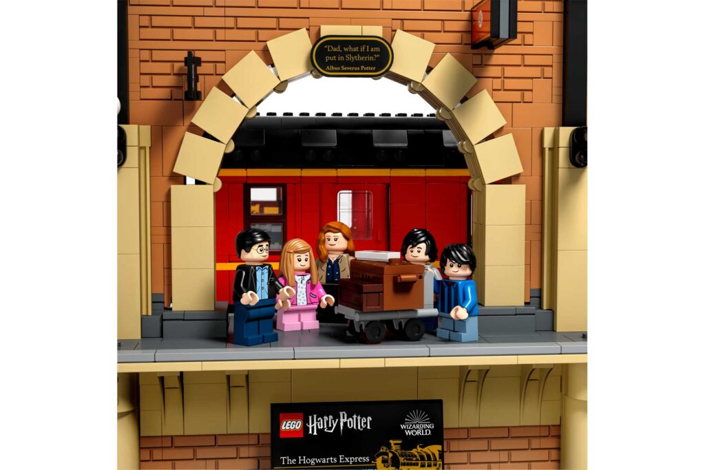 LEGO 76405 Harry Potter Zweinstein Express - Afbeelding 12