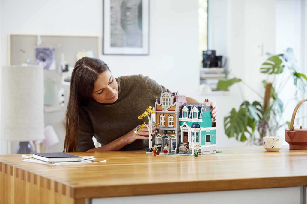 LEGO 10270 Boekwinkel - Afbeelding 10