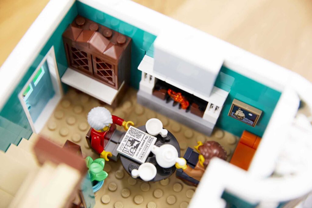 LEGO 10270 Boekwinkel - Afbeelding 34