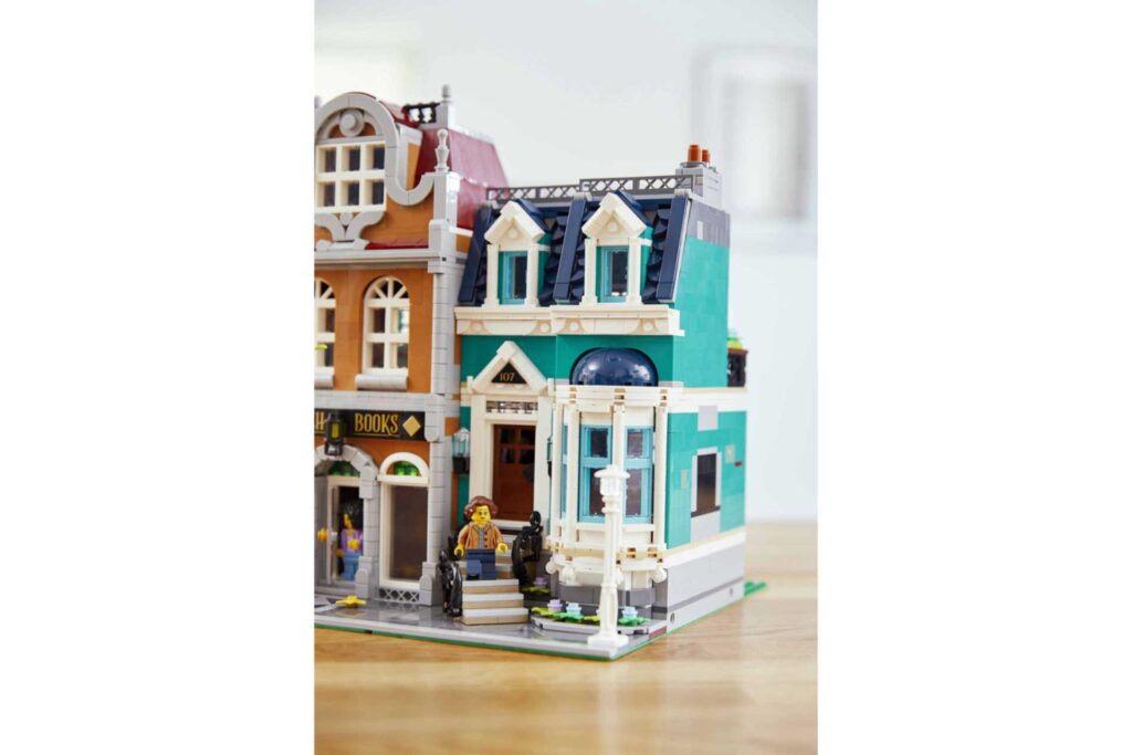 LEGO 10270 Boekwinkel - Afbeelding 26