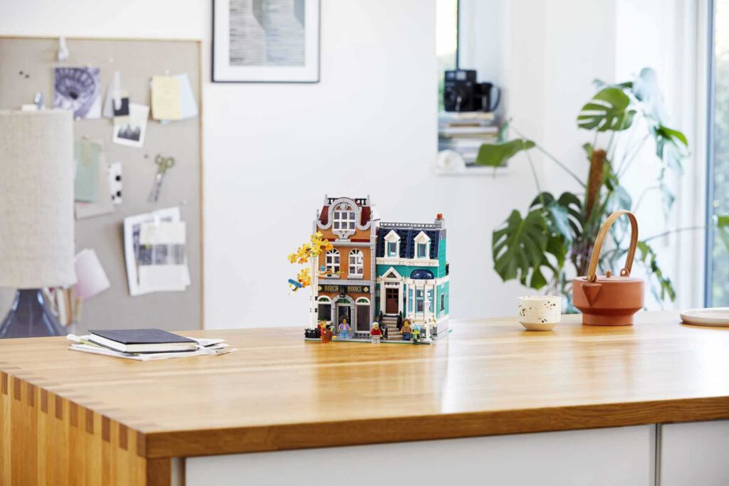 LEGO 10270 Boekwinkel - Afbeelding 24