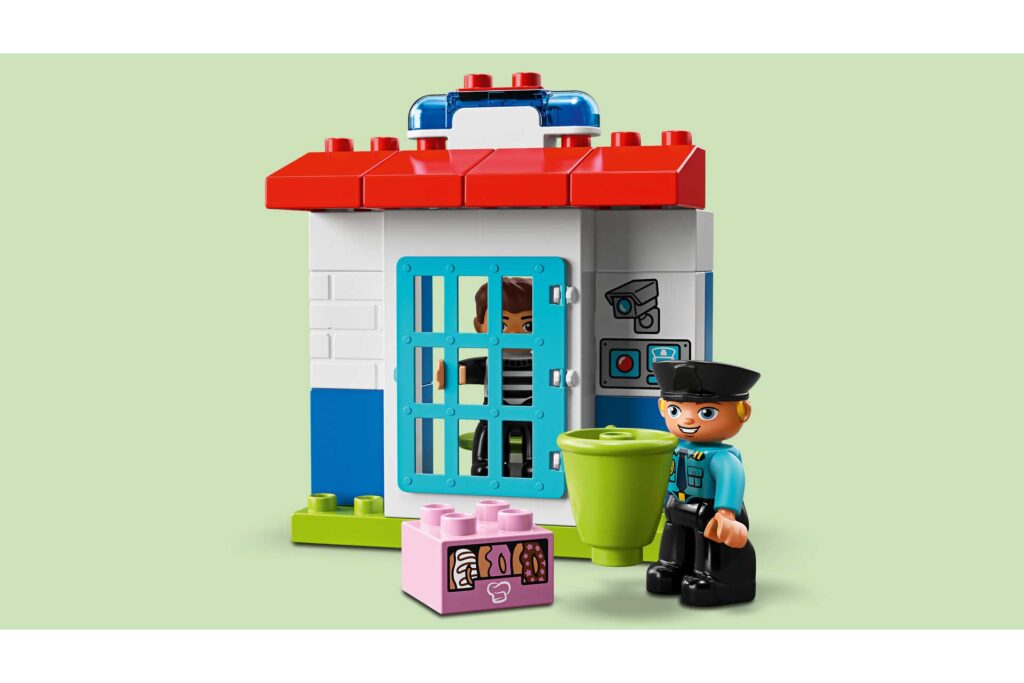 LEGO 10902 Politiebureau - Afbeelding 11