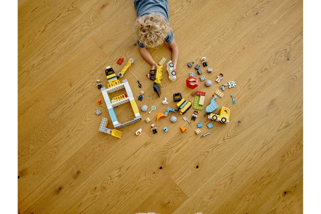 LEGO 10933 Torenkraan & Bouwterrein - Afbeelding 11