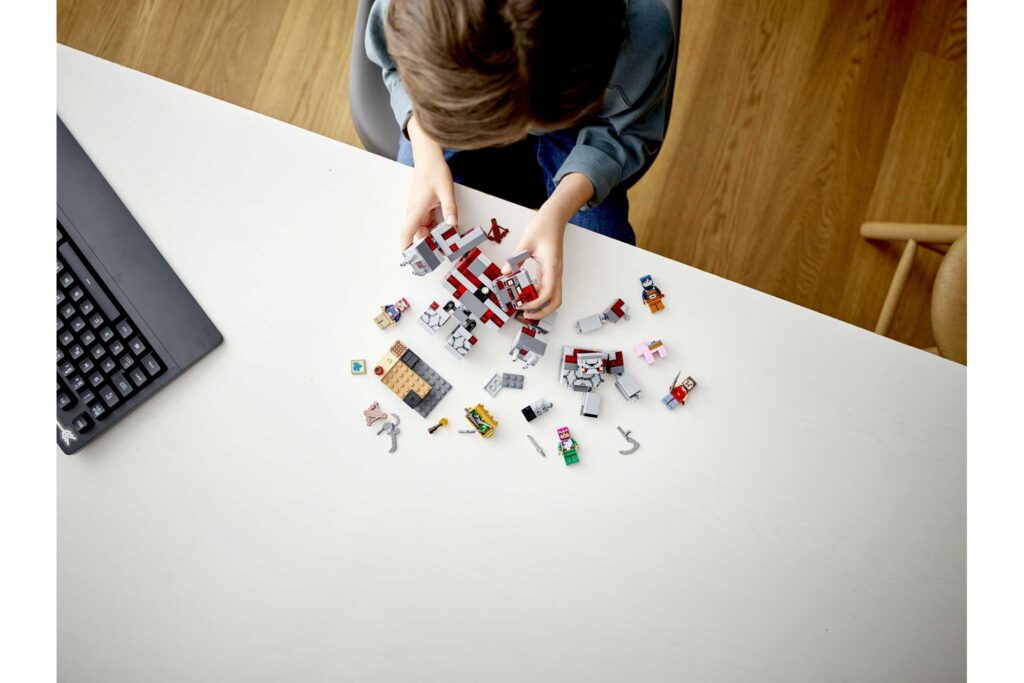 LEGO 21163 Slag om Redstone - Afbeelding 17