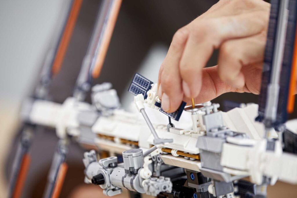 LEGO 21321 Ideas Internationaal ruimtestation - Afbeelding 30