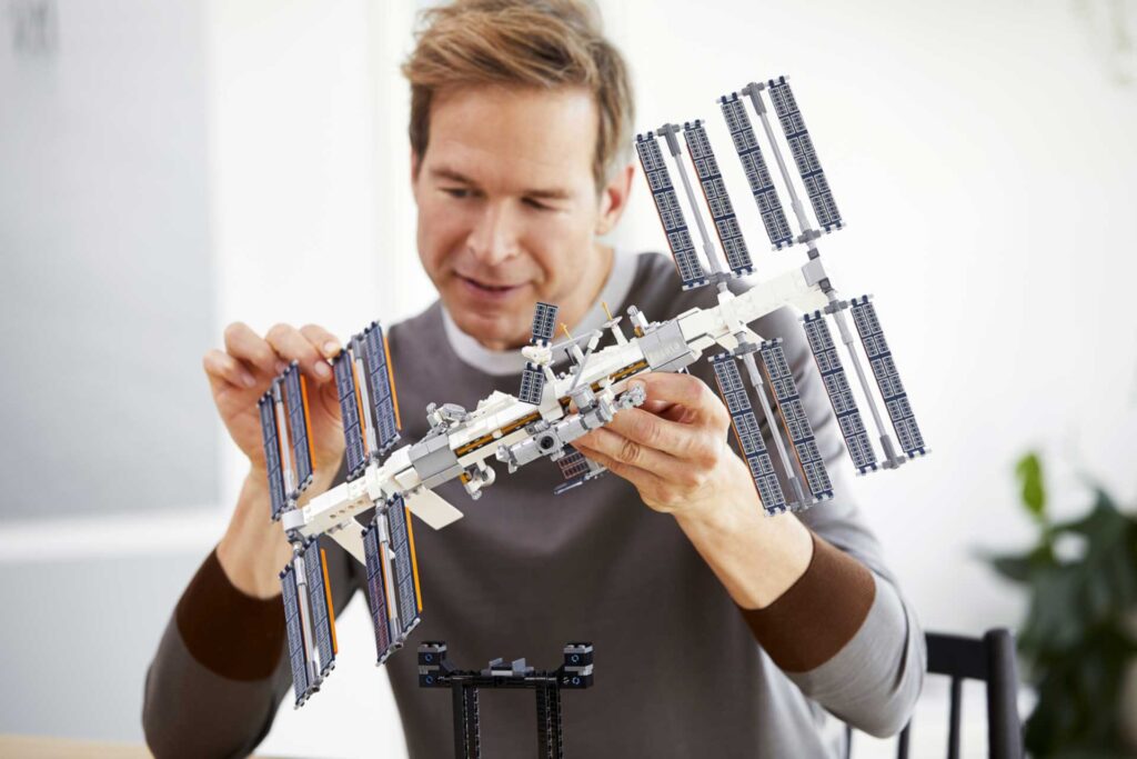 LEGO 21321 Ideas Internationaal ruimtestation - Afbeelding 25