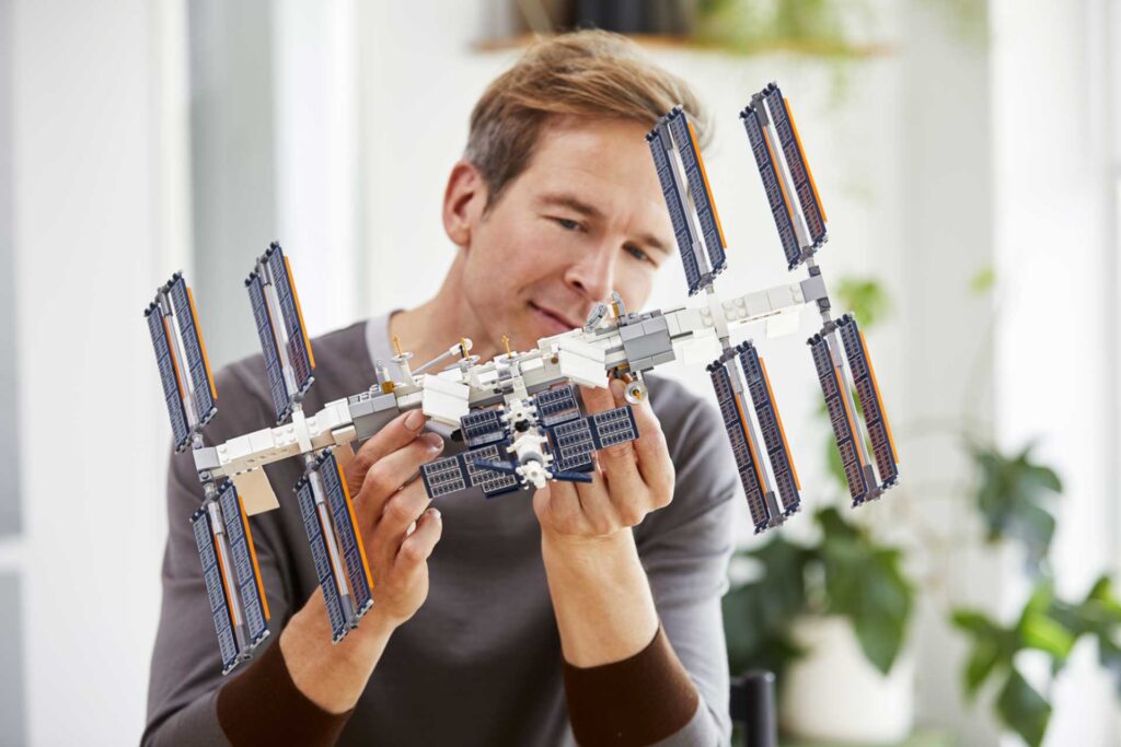 LEGO 21321 Ideas Internationaal ruimtestation - Afbeelding 17