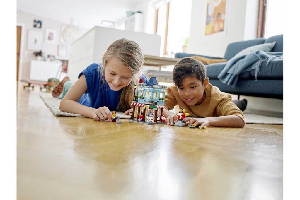 LEGO 31105 Creator Woonhuis en speelgoedwinkel - Afbeelding 13