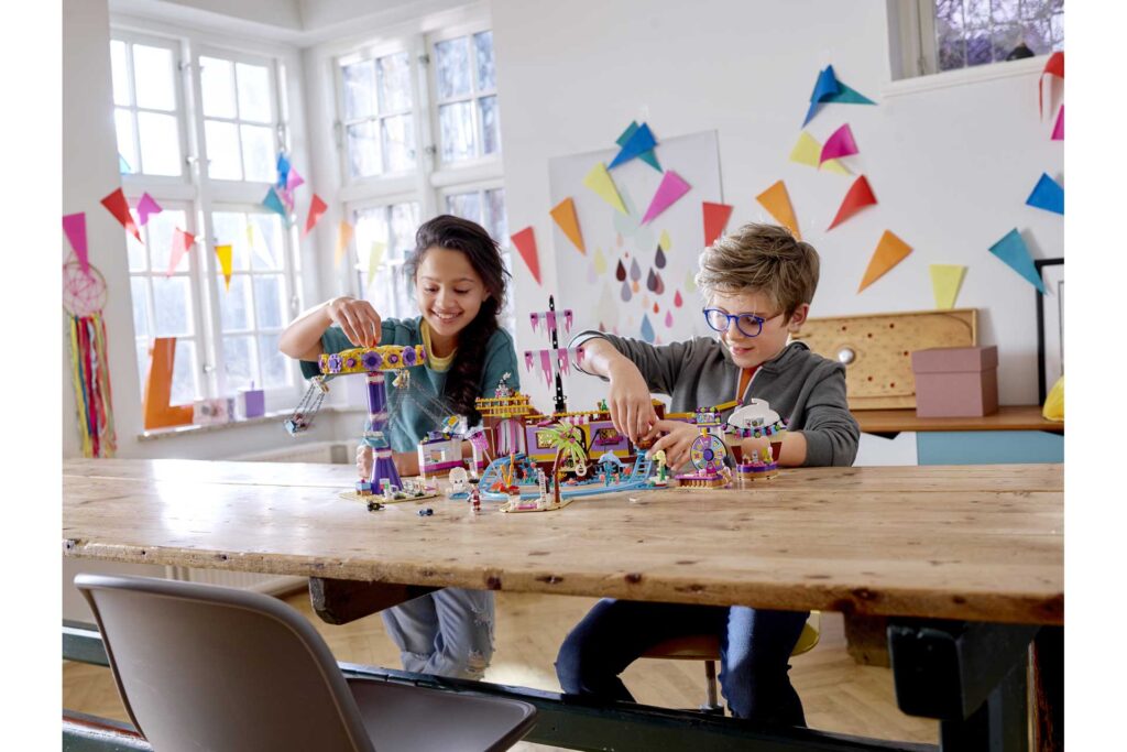 LEGO 41375 Heartlake City pier met kermisattracties - Afbeelding 13