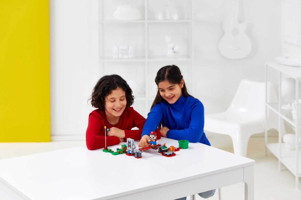 LEGO 71364 Super Mario Uitbreidingsset: Whomps lavafort - Afbeelding 3