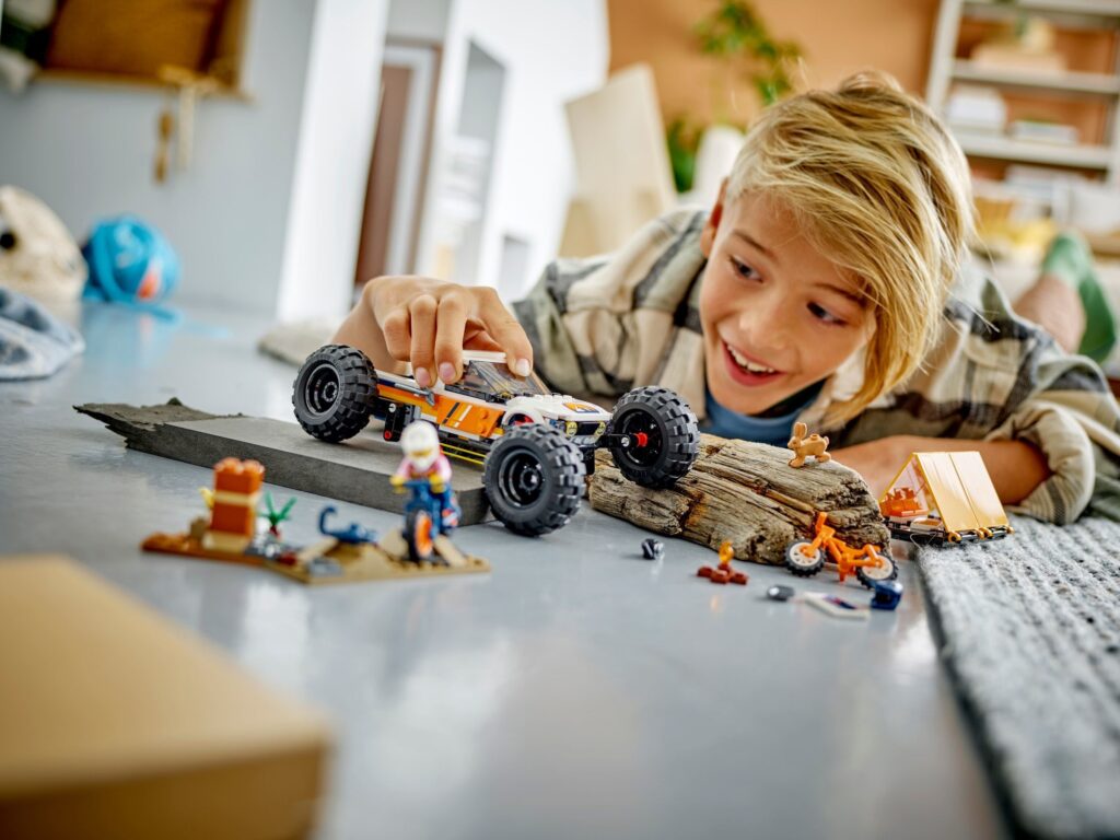 LEGO® City 4x4 Off-Roader Adventures 60387 Building Toy Set (252 Pieces) - Afbeelding 11
