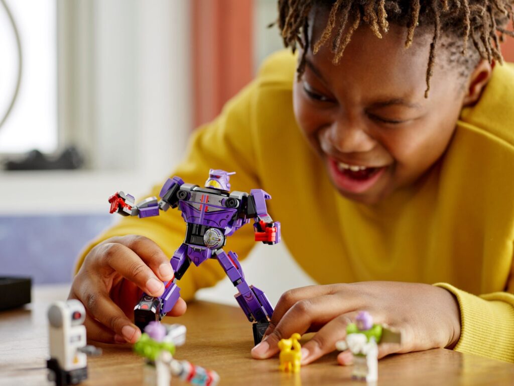 LEGO® │ Disney and Pixar’s Lightyear Zurg Battle 76831 Building Kit (261 Pieces) - Afbeelding 8