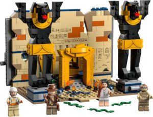 LEGO® Indiana Jones™ Escape from the Lost Tomb 77013 Building Kit (600 Pieces)