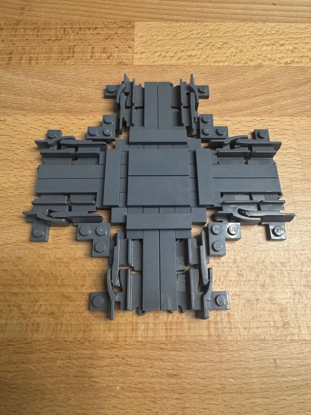 LEGO MOC Kruispunt voor RC treinen